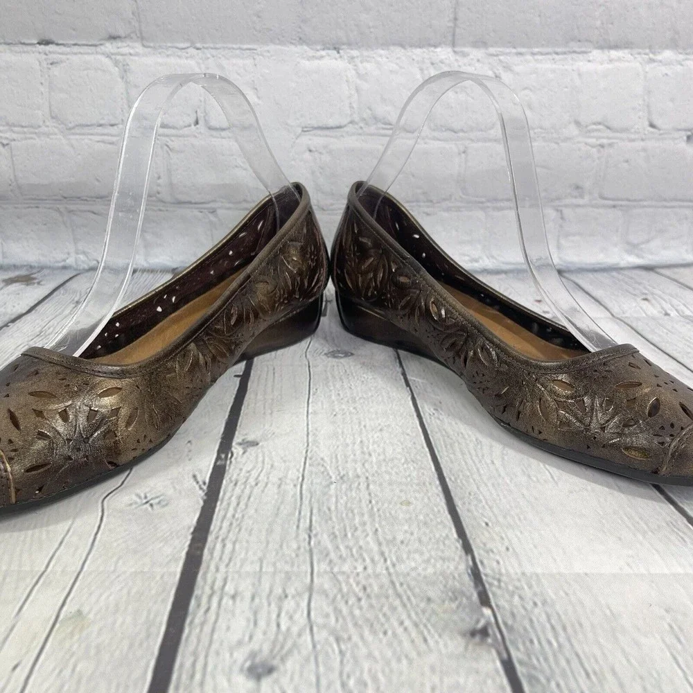 Nurture Flat Size 9.5 M Gold Rustic Comfort Cushioned Ballet Slip On Shoes - Picture 3 of 12